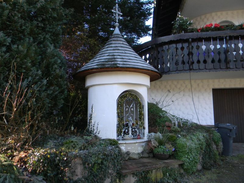 Besondere Objekte – 003.jpg